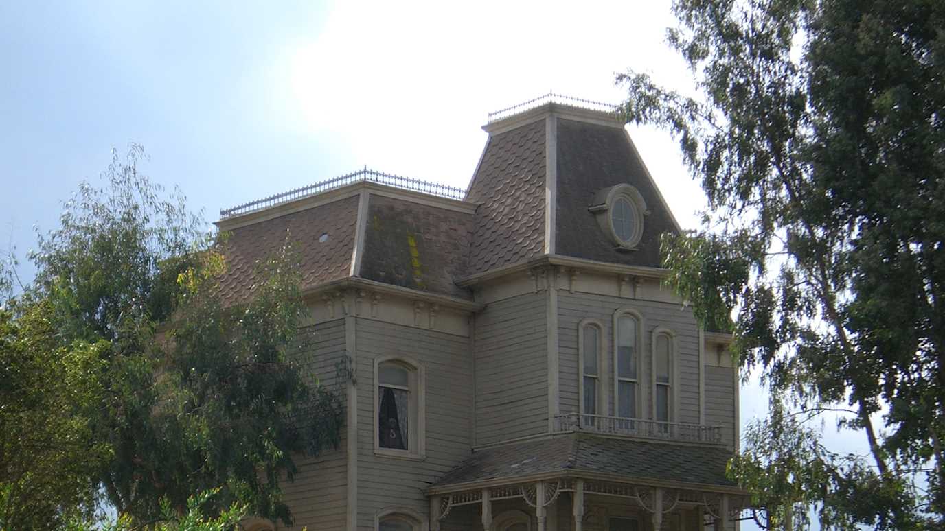 Psycho_House-Universal_Studios-Hollywood-California4481.jpg