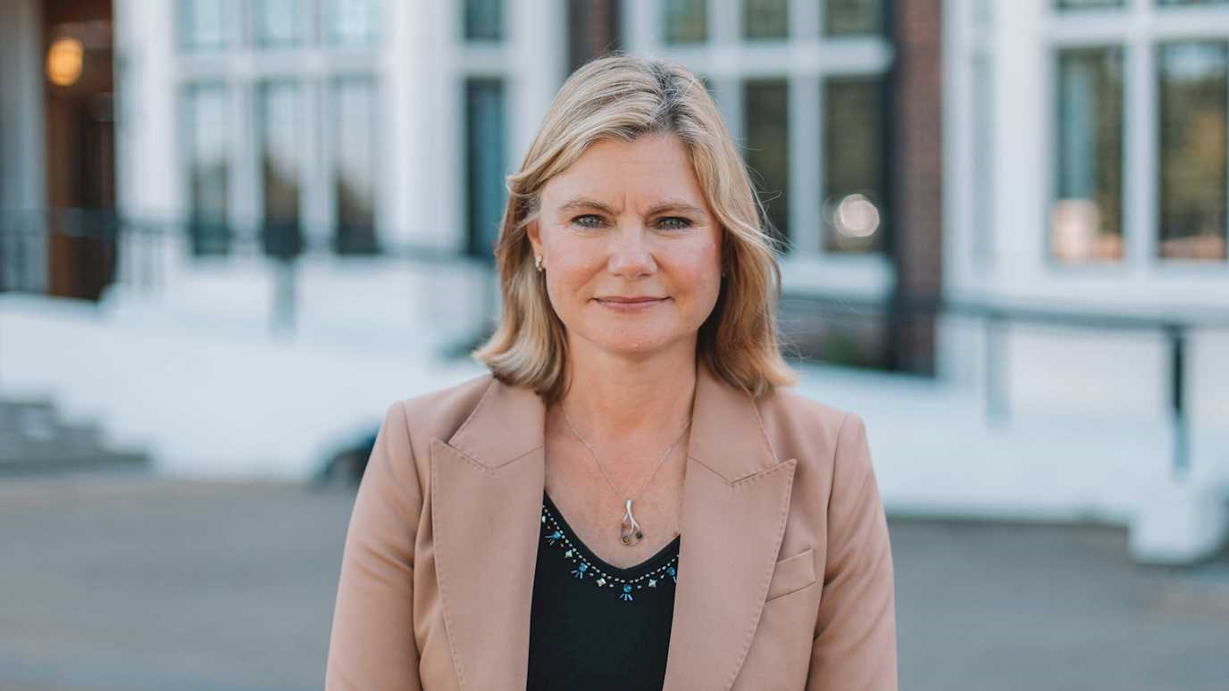 Justine Greening