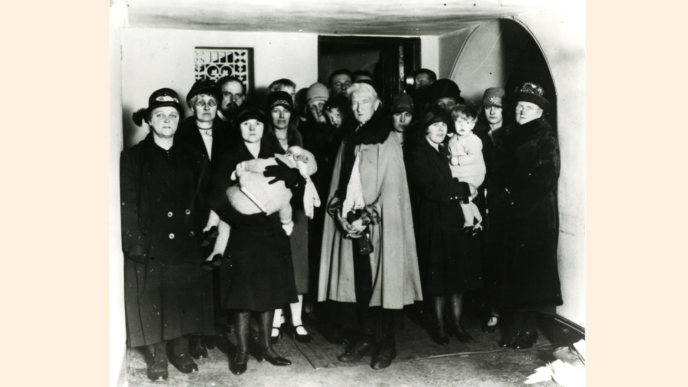 General Strike:  Group of women, wives and children of Cramlington miners (Image: Working Class Movement Library)
