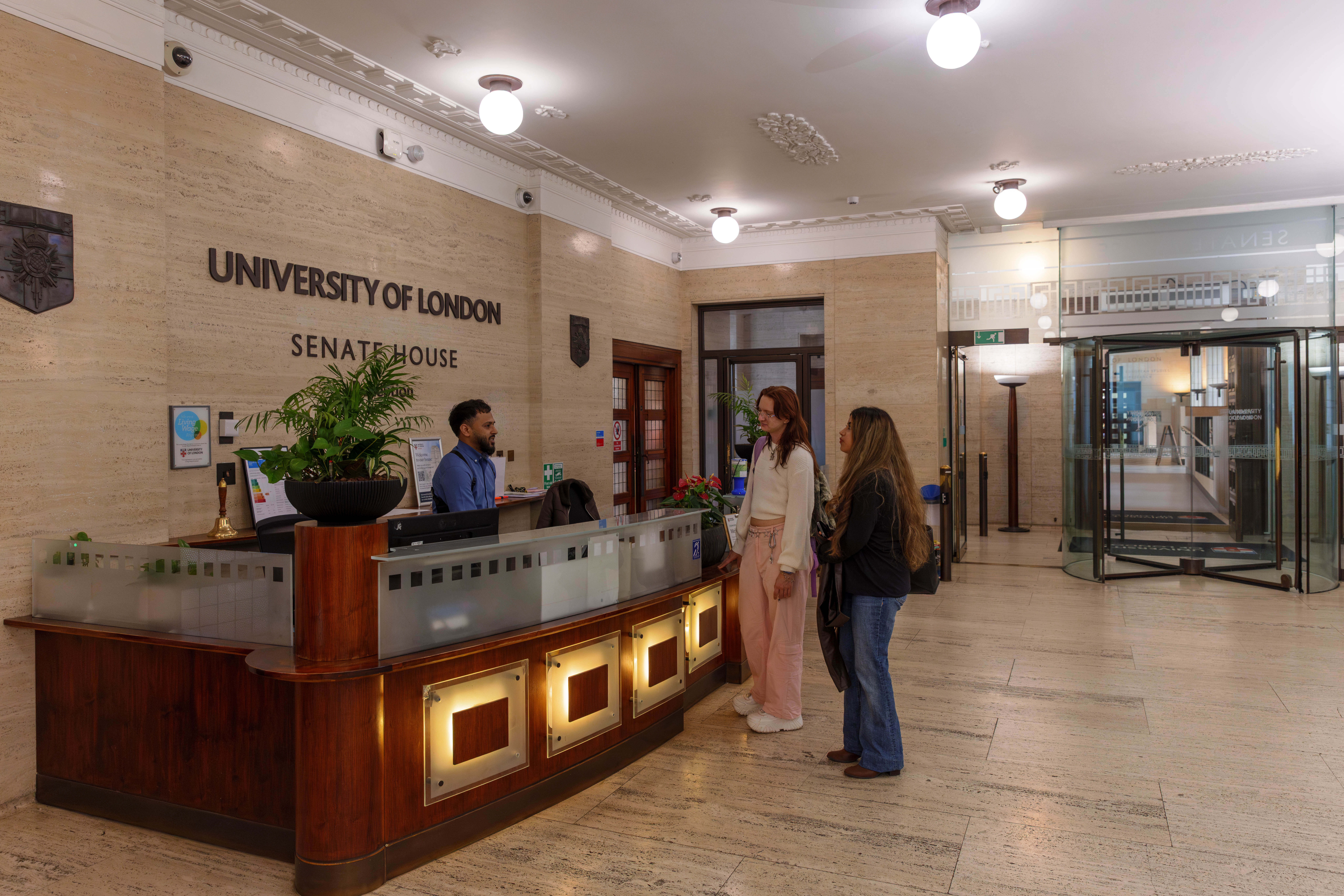 MC000555 Royalholloway210526 071